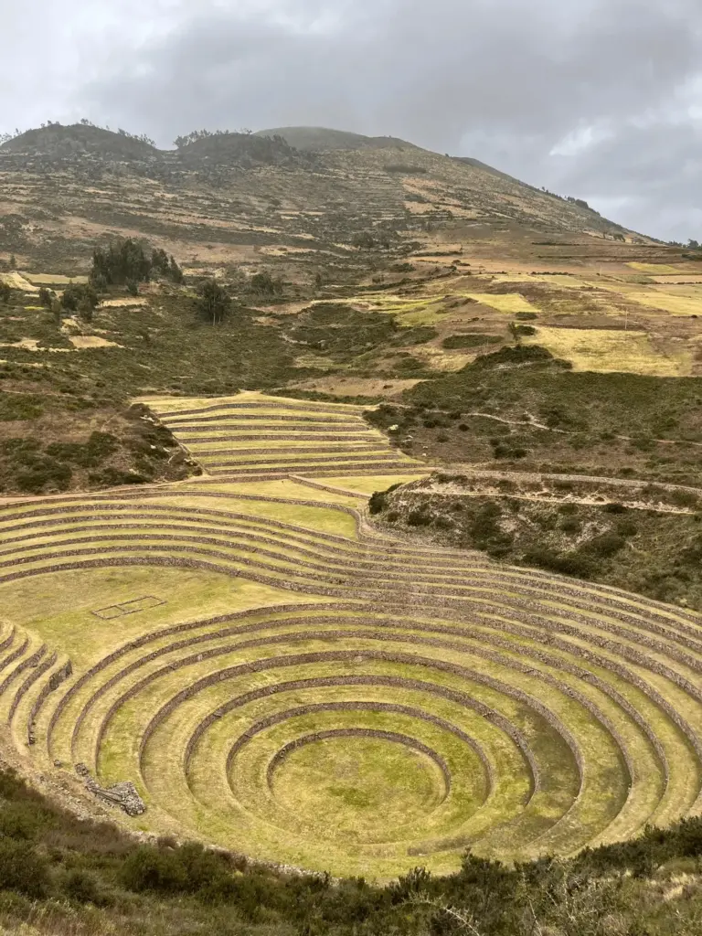 Terraços agrícolas de Moray no Vale Sagrado dos Incas, Peru - KG Viagens